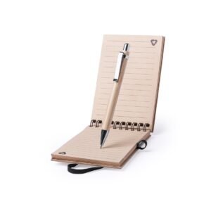 Libreta de anillas tapas de madera y boli­grafo